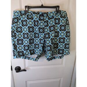 Crown & Ivy Woman Blue Yellow Medallion Print Chino Shorts Plus Size 18W Stretch